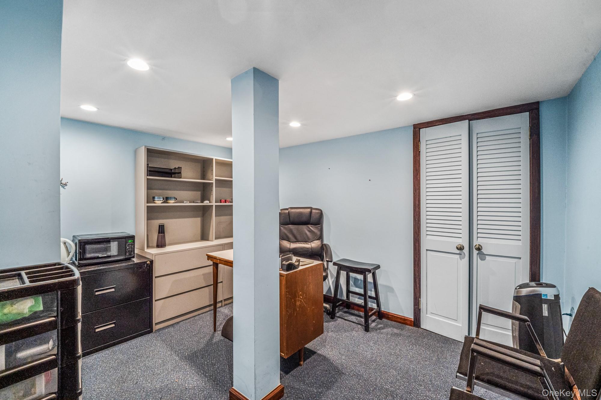 31 Puritan Avenue Property Photo 40