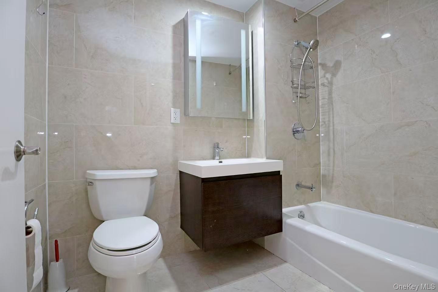 15815 Union Turnpike 3b Property Photo 15