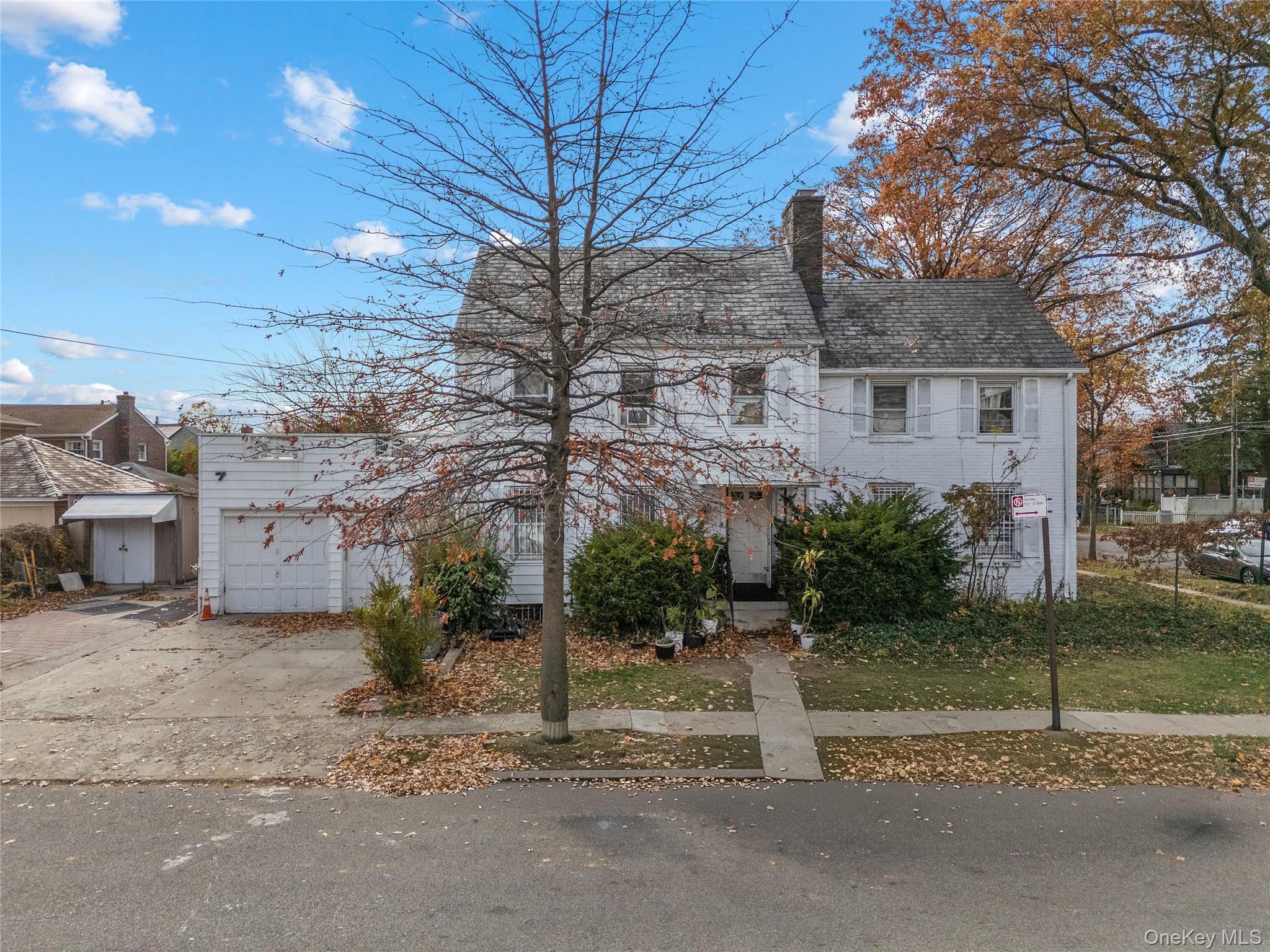 52-06 Bowne Street Property Photo 1