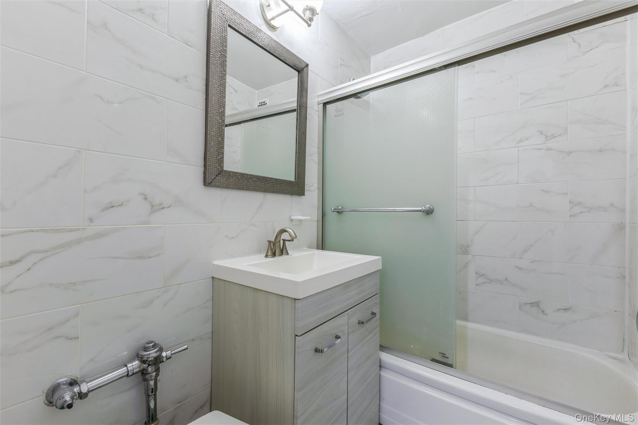 99-10 60th Avenue 1a Property Photo 6