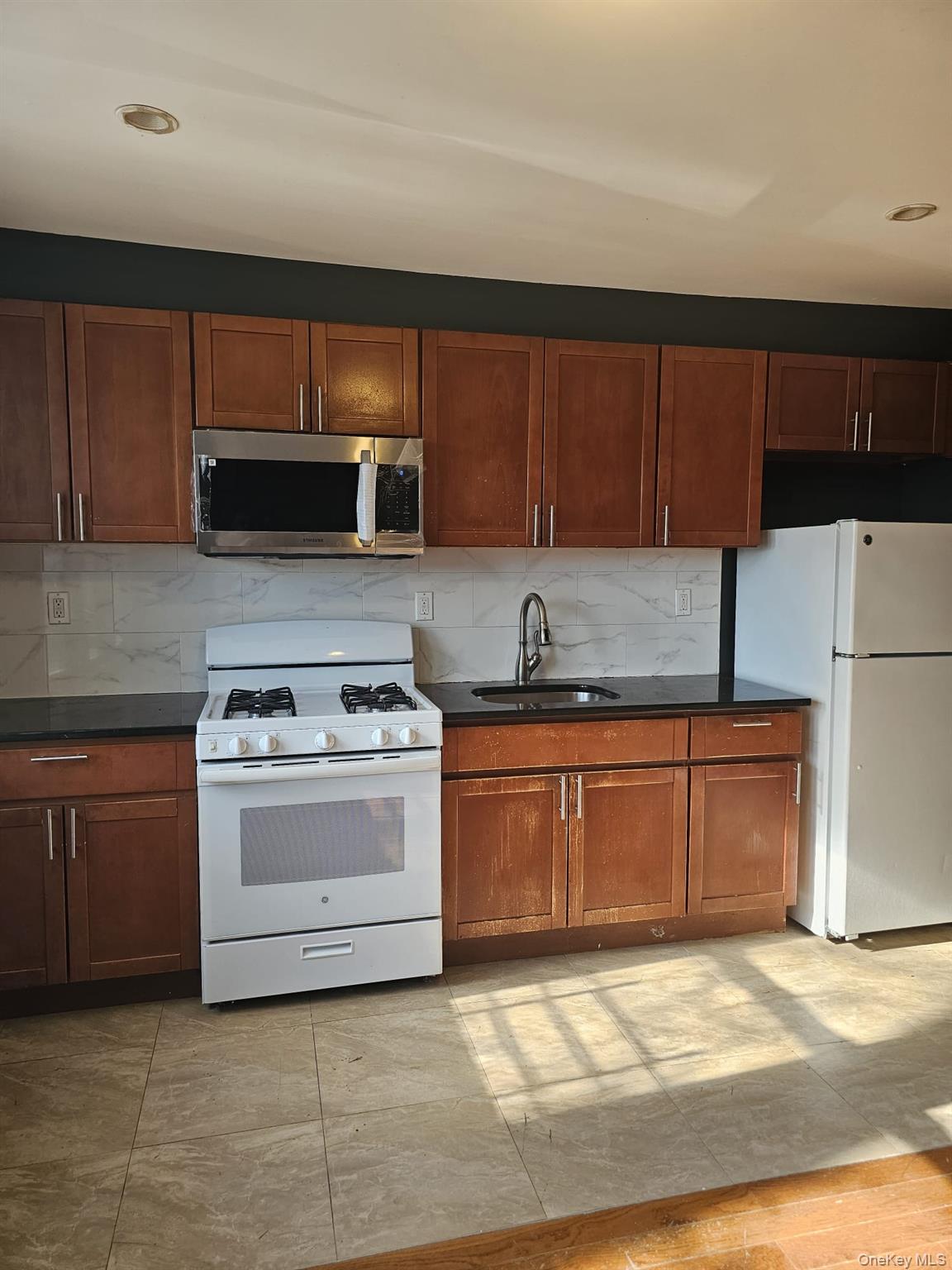 11119 156th Street Property Photo 7