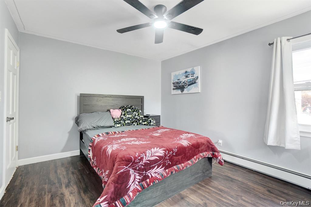 61 S Merrick Road Property Photo 16