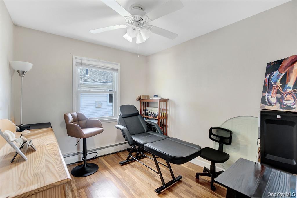 61 S Merrick Road Property Photo 19
