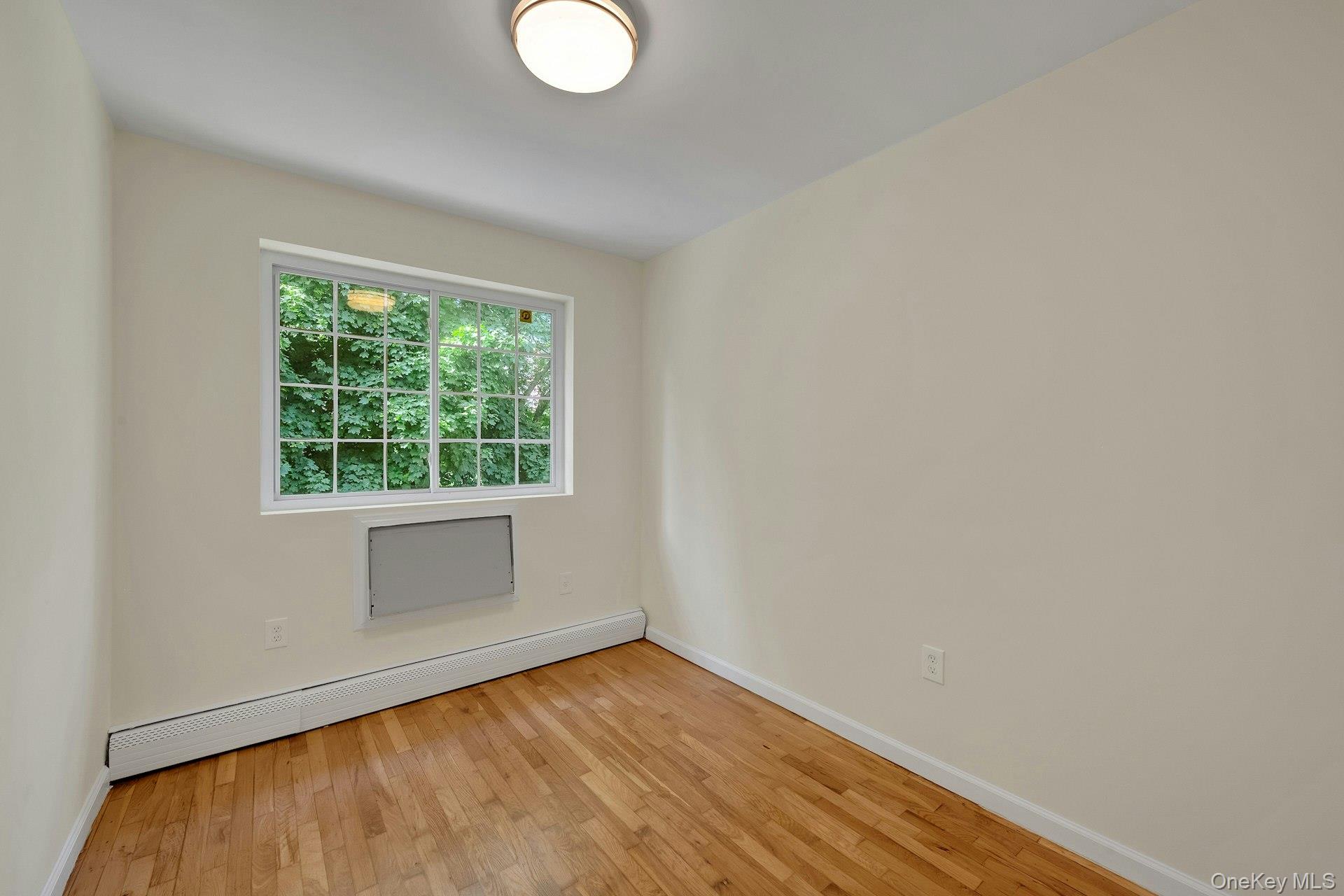 3313 Rombouts Avenue Property Photo 42