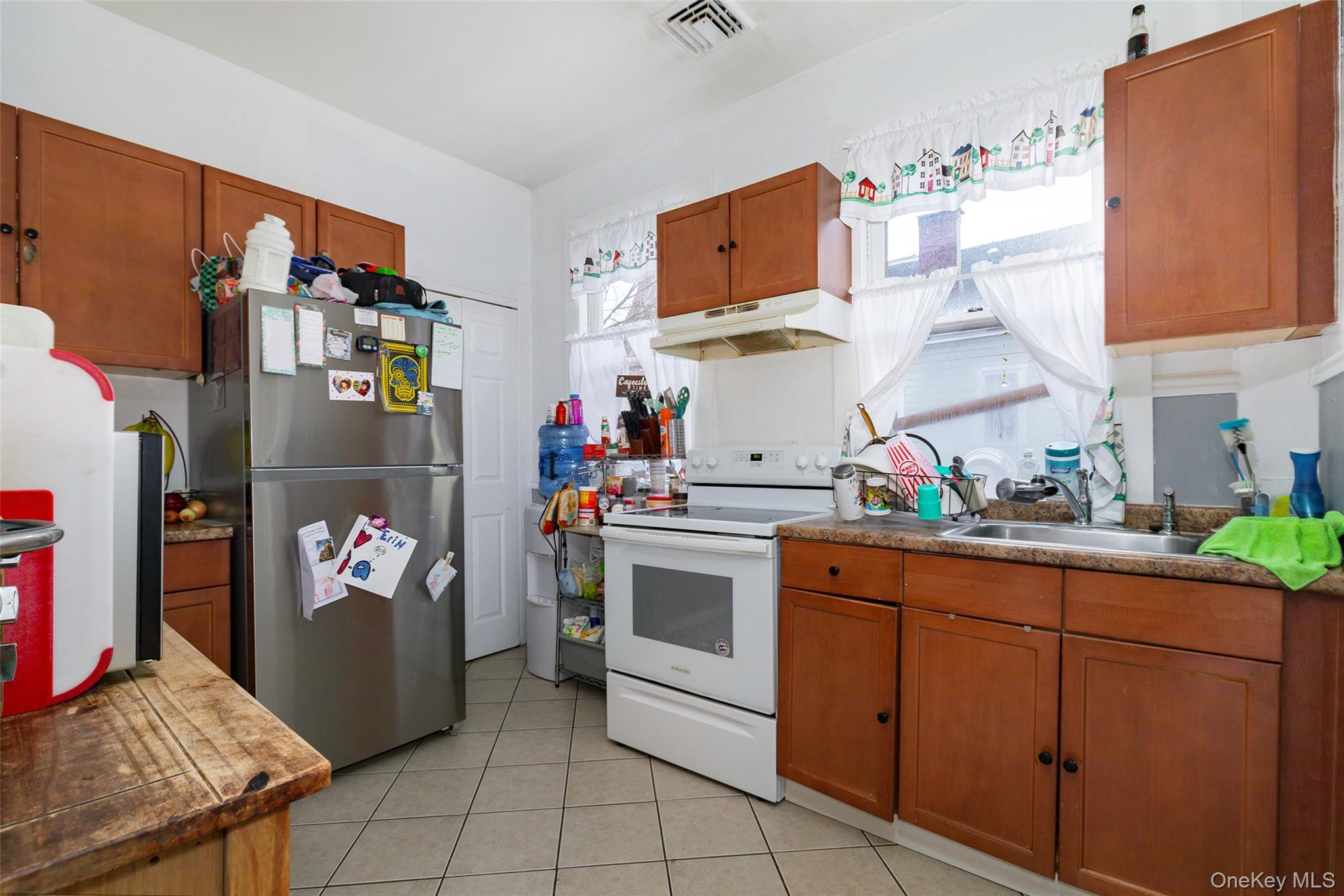 94 Academy Street Property Photo 3