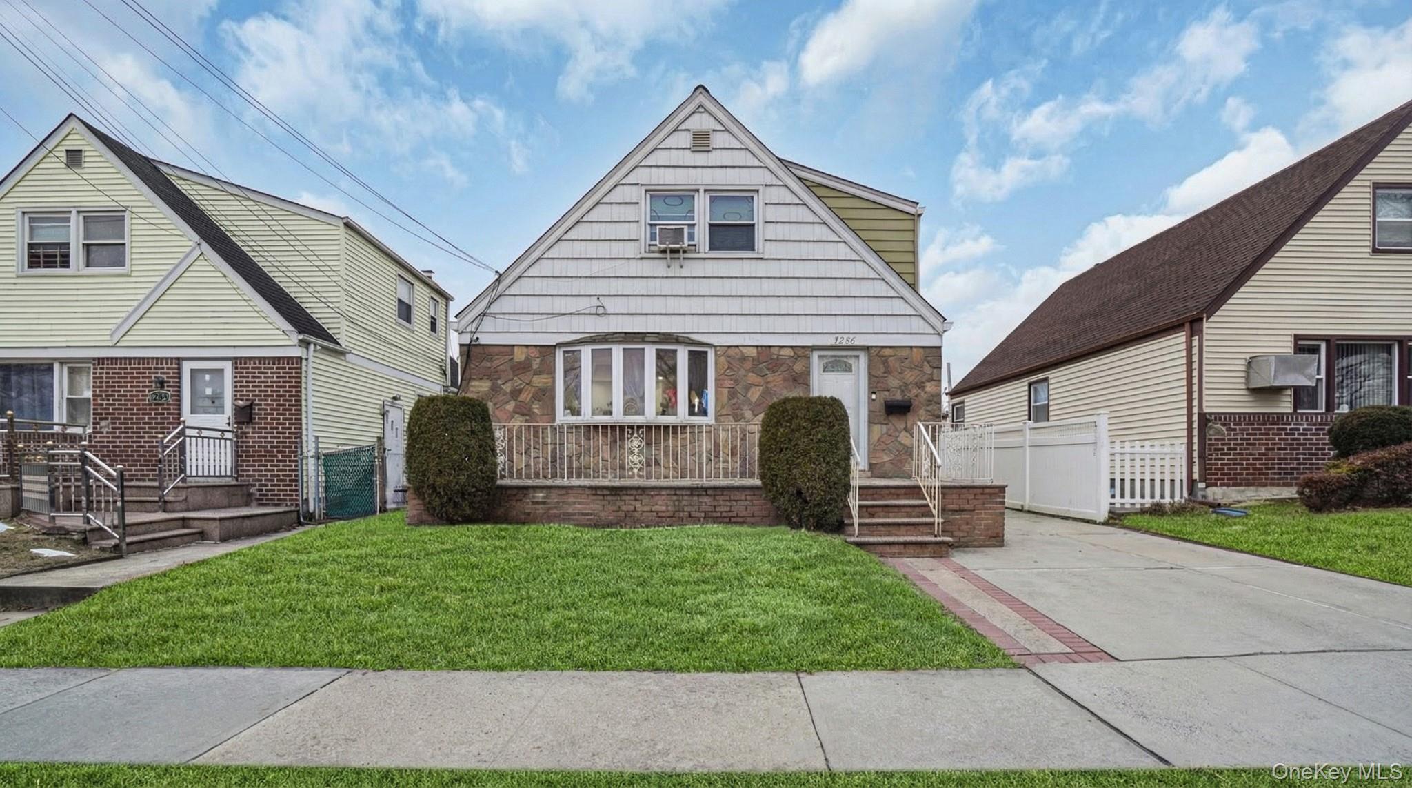 8268 Little Neck Parkway Property Photo 1