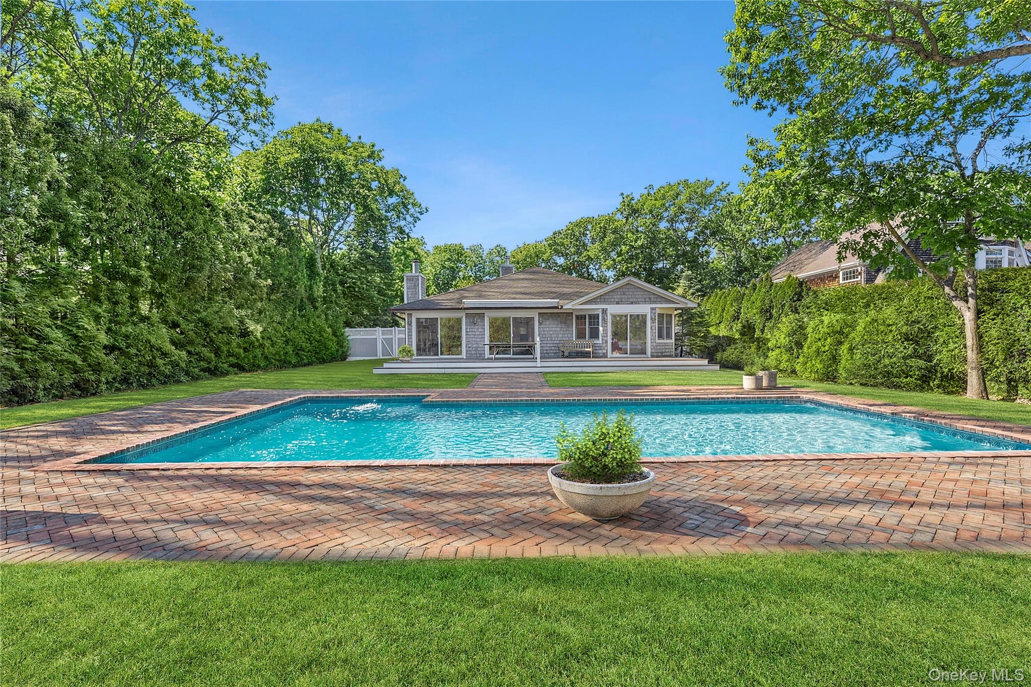 122 Beach Road Property Photo 1