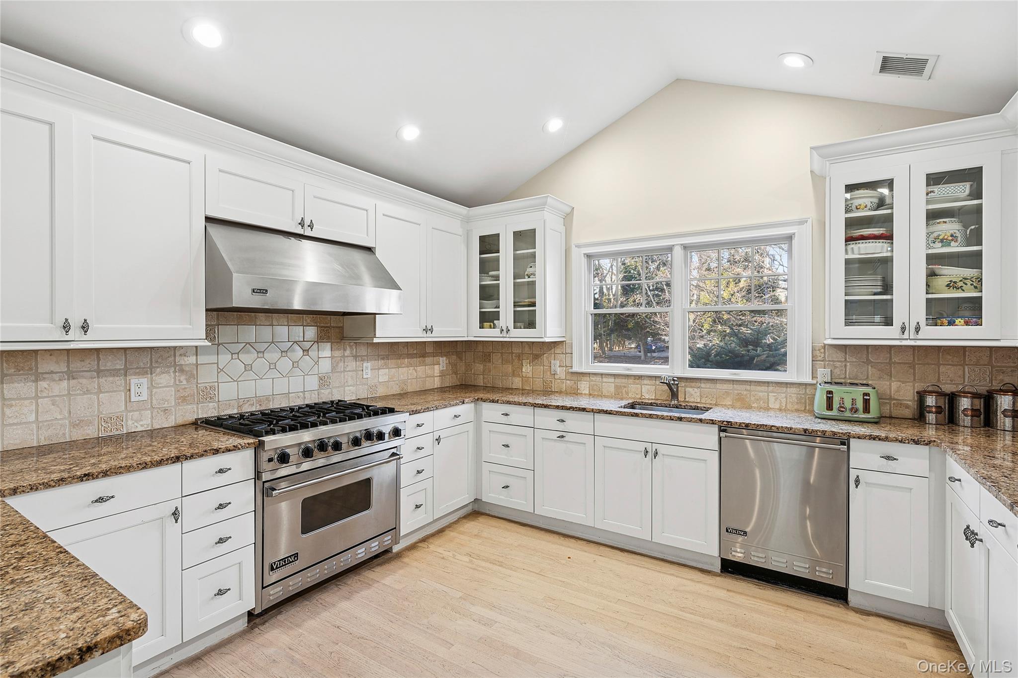 122 Beach Road Property Photo 6
