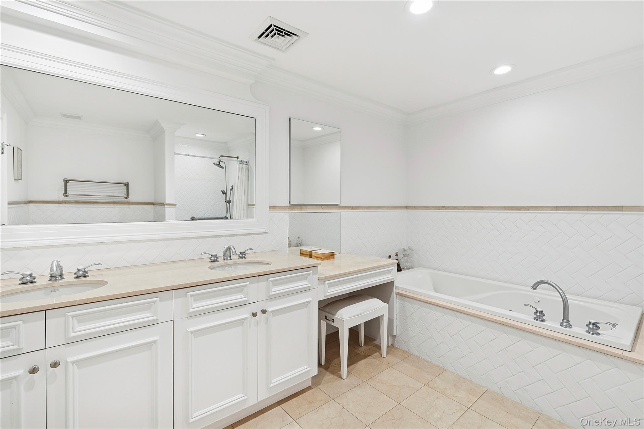 122 Beach Road Property Photo 8