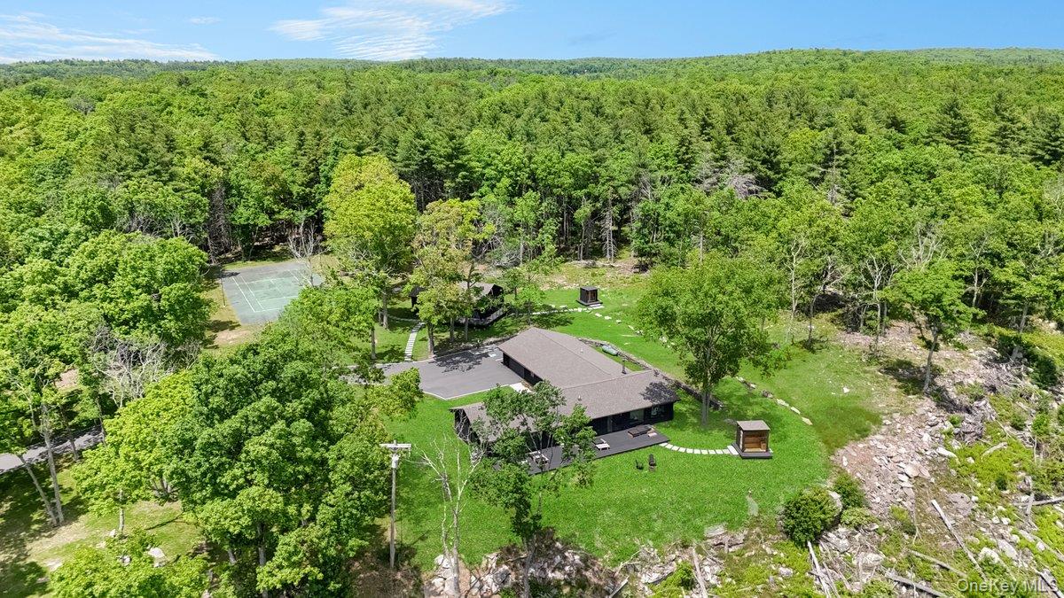 125 Mapes Road Property Photo 1