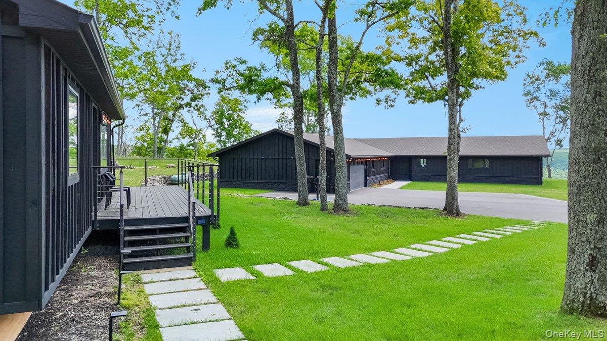 125 Mapes Road Property Photo 3