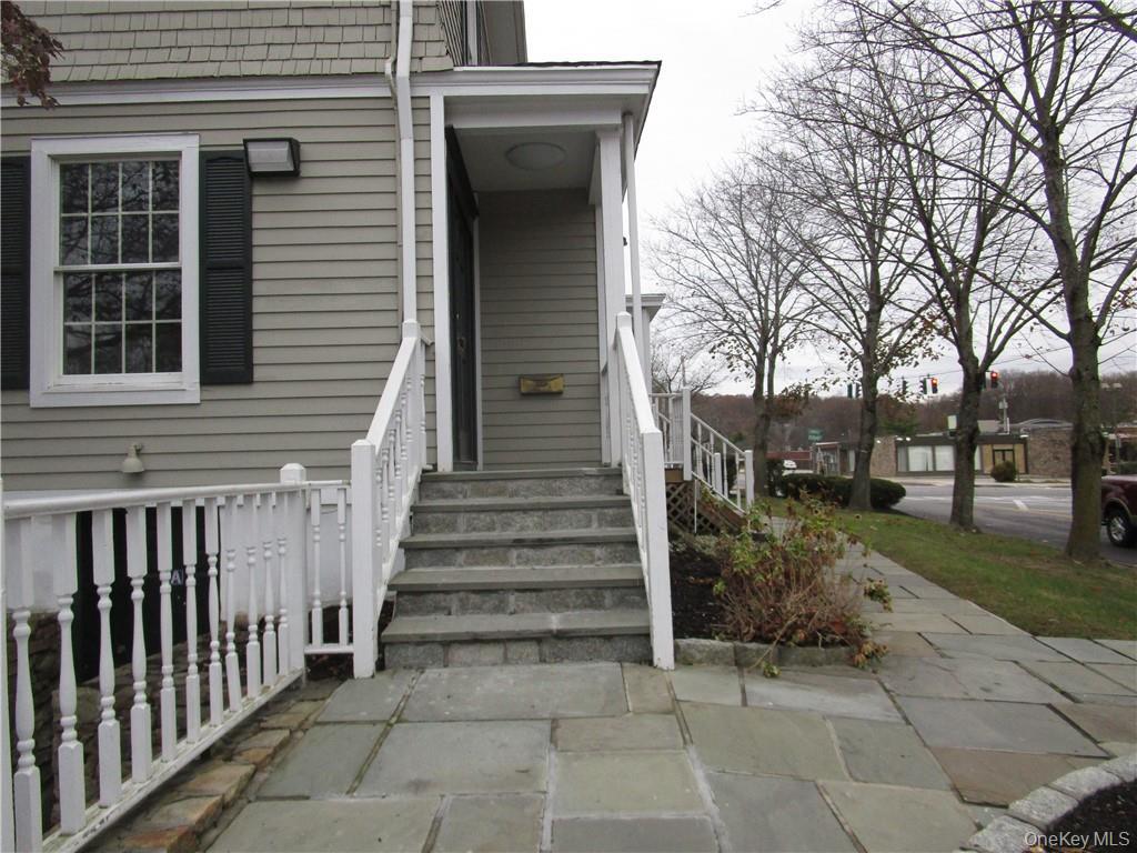 1952 Commerce Street Property Photo 15