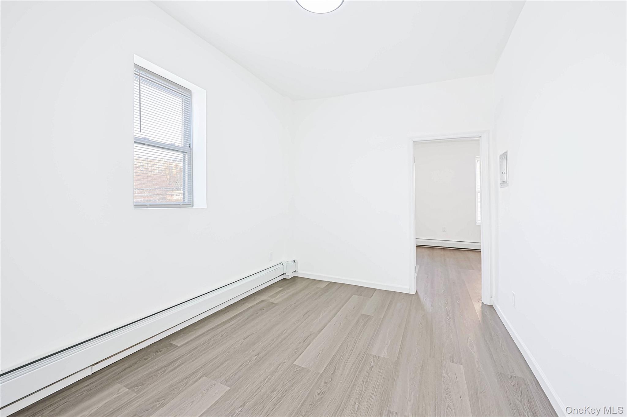 918 E 165th Street Property Photo 12