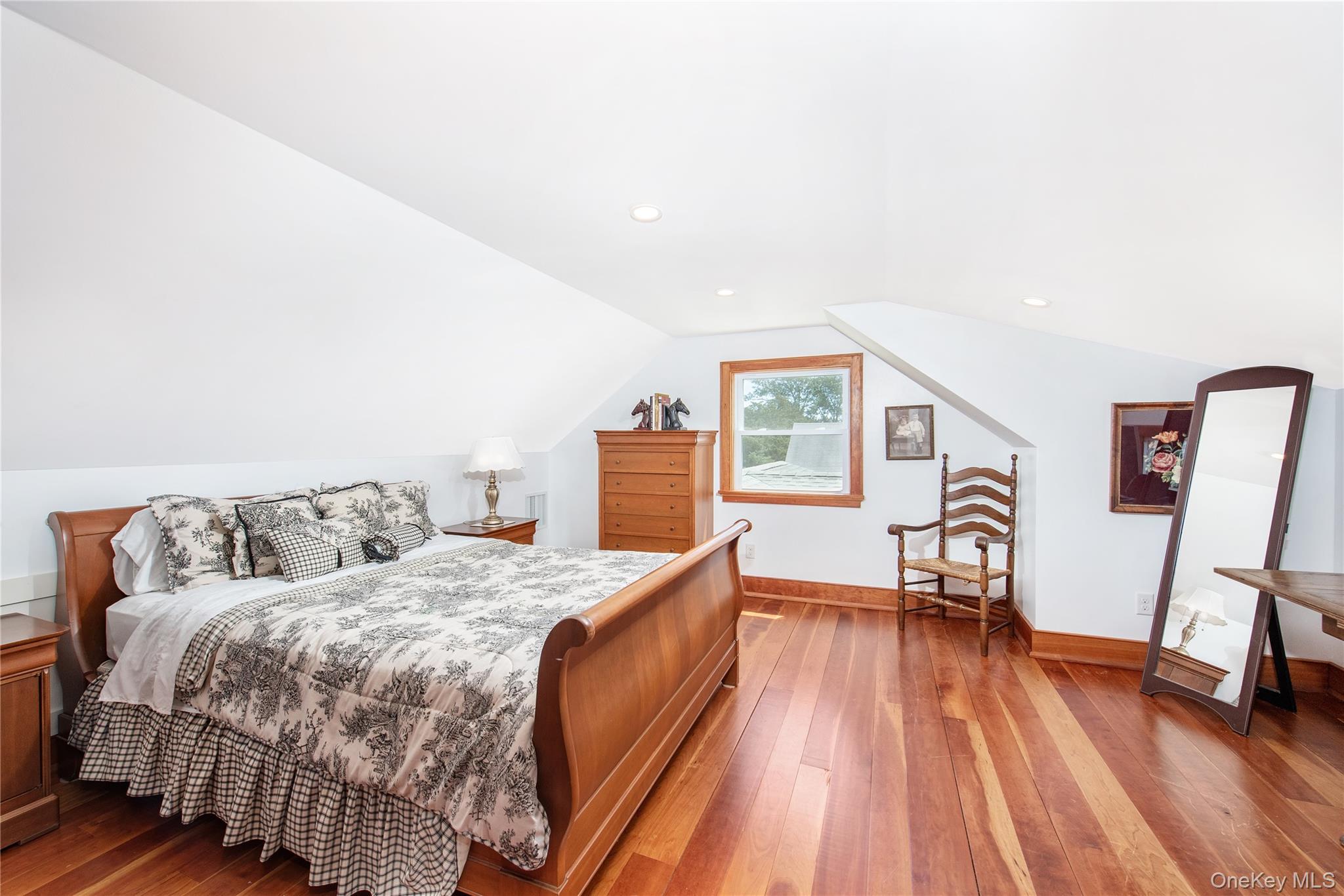6 White Lane Property Photo 15