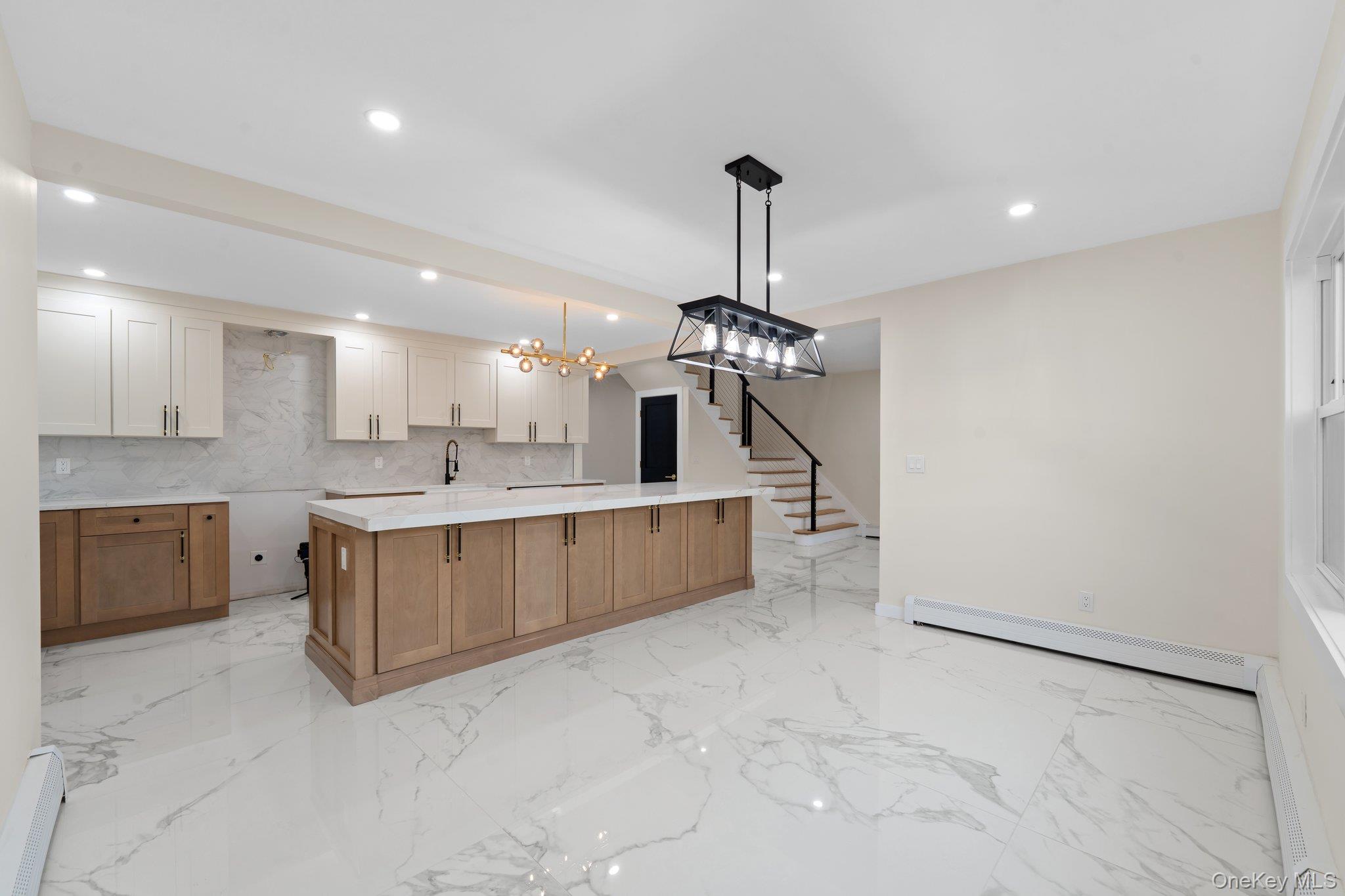 282 Vanderbilt Boulevard Property Photo 9