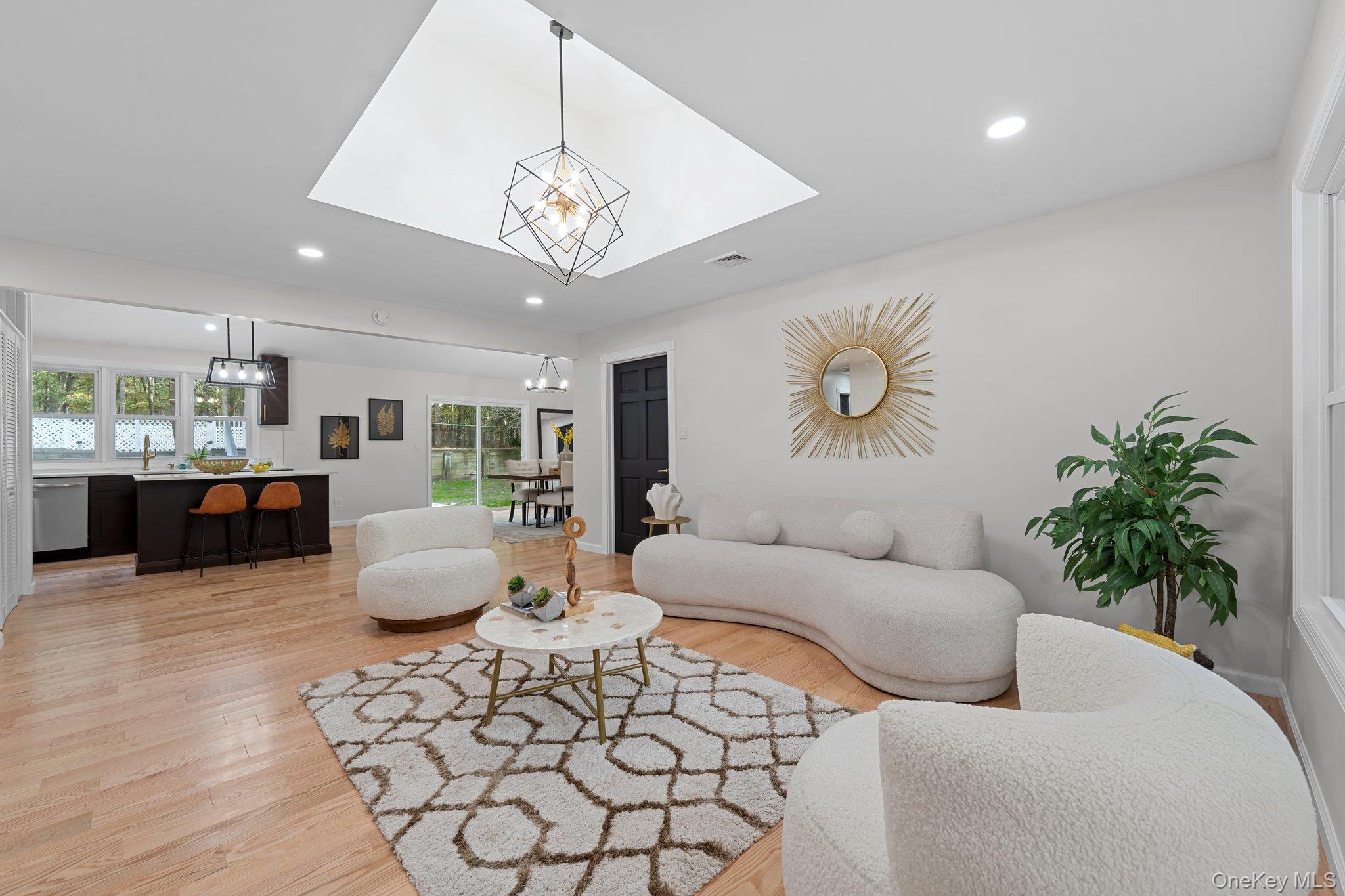 282 Vanderbilt Boulevard Property Photo 12