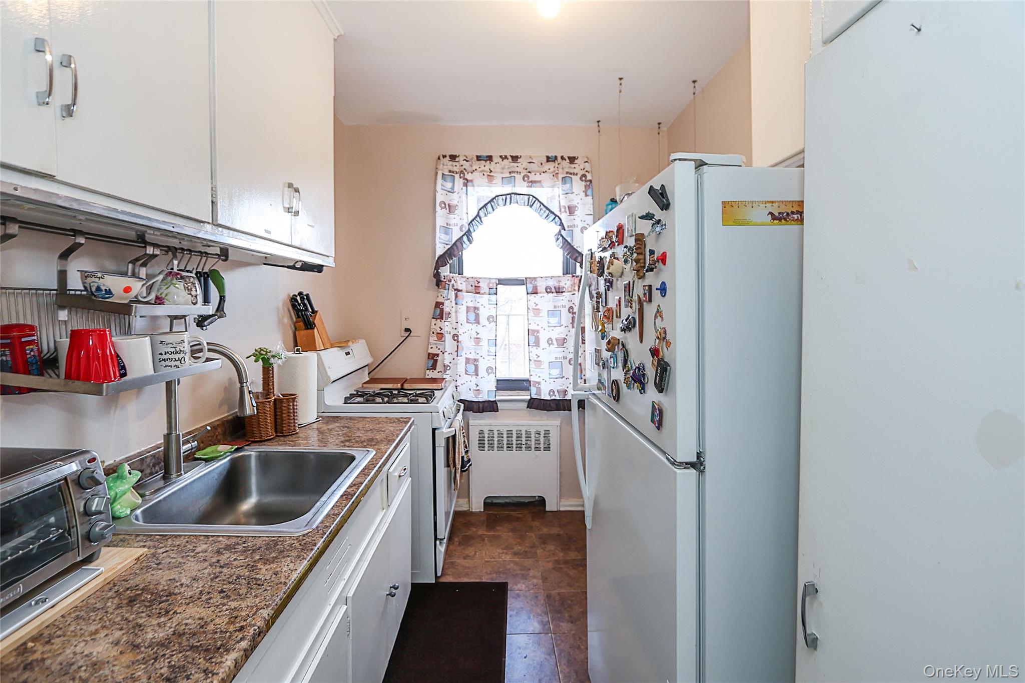 32-40 89 Street 608 Property Photo 10
