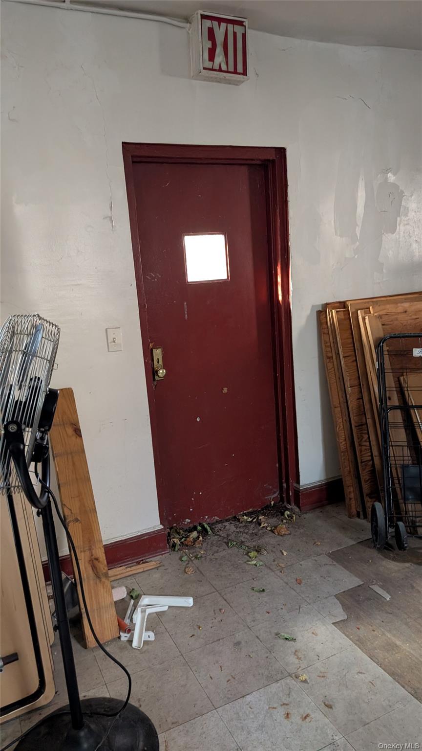 889 Saint Marks Avenue Property Photo 7