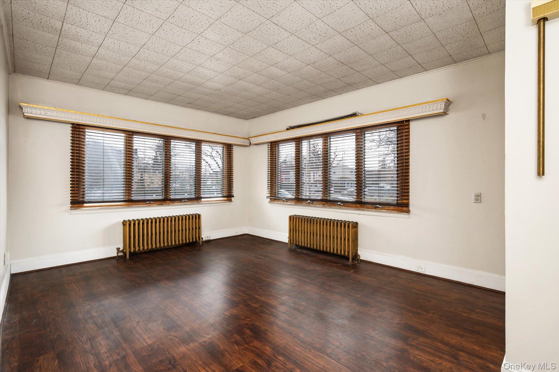 140 Park Avenue Property Photo 4
