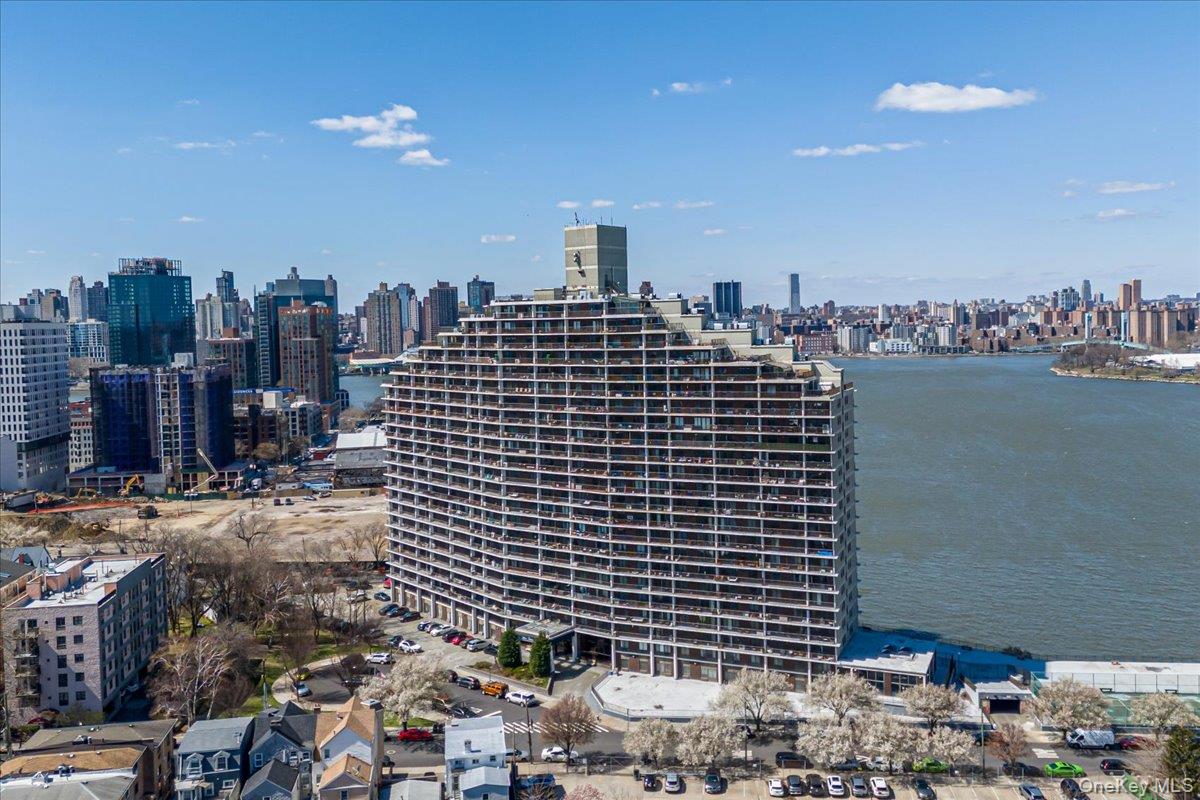 25-40 Shore Boulevard 5e Property Photo 24