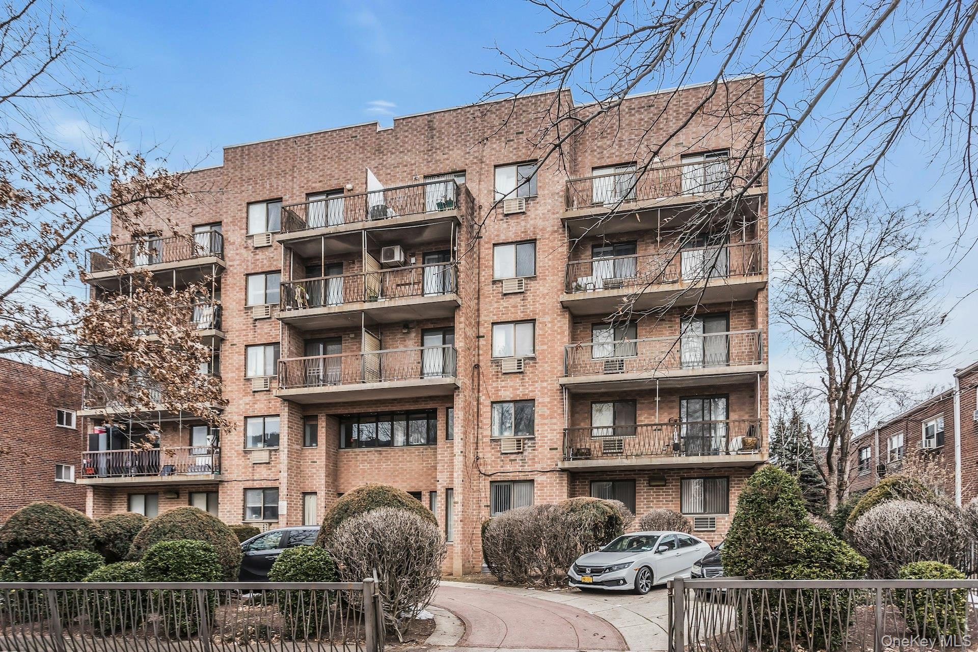 147-45 Barclay Avenue 5b Property Photo 2