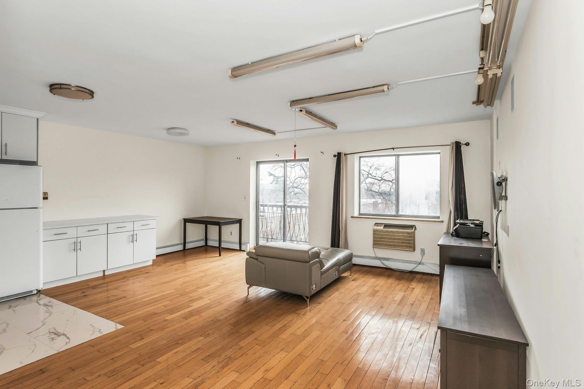 147-45 Barclay Avenue 5b Property Photo 5