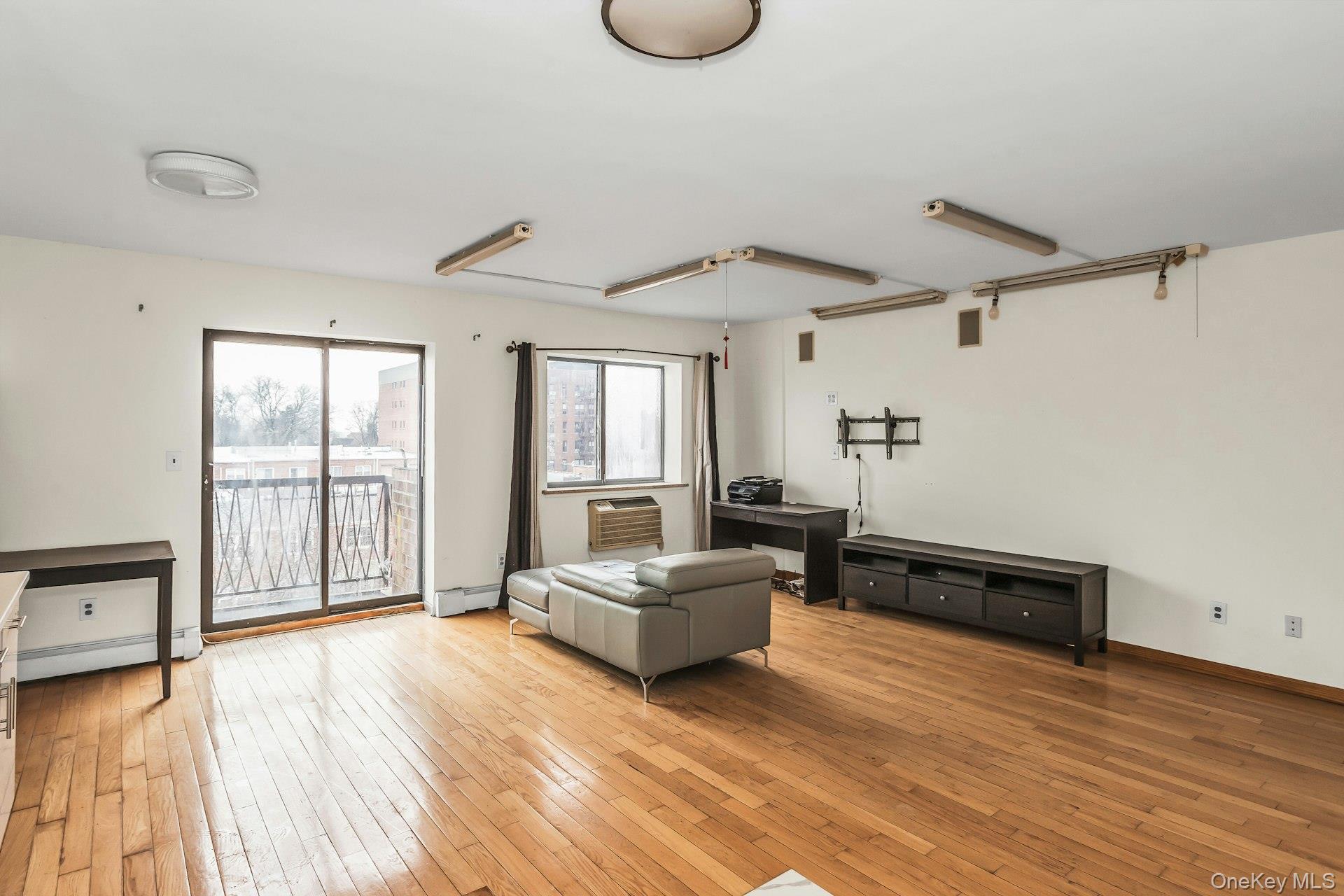 147-45 Barclay Avenue 5b Property Photo 12