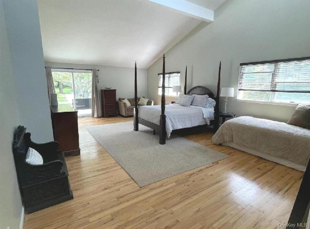 215 Northfield Lane Property Photo 13