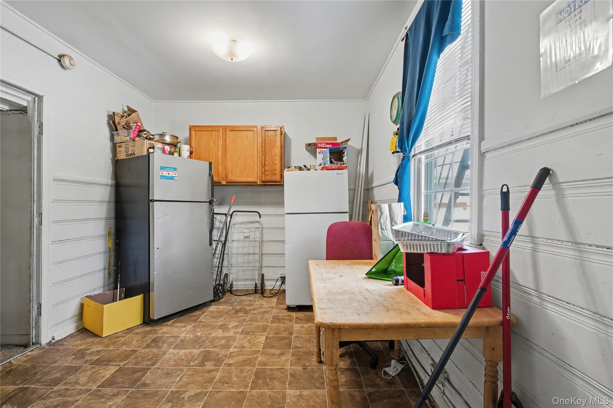 384-386 Broadway Property Photo 8