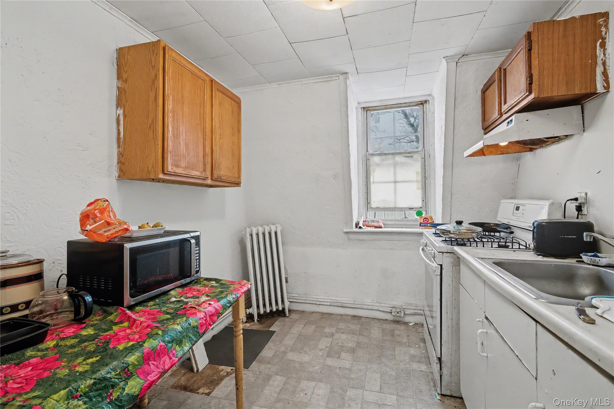 384-386 Broadway Property Photo 17
