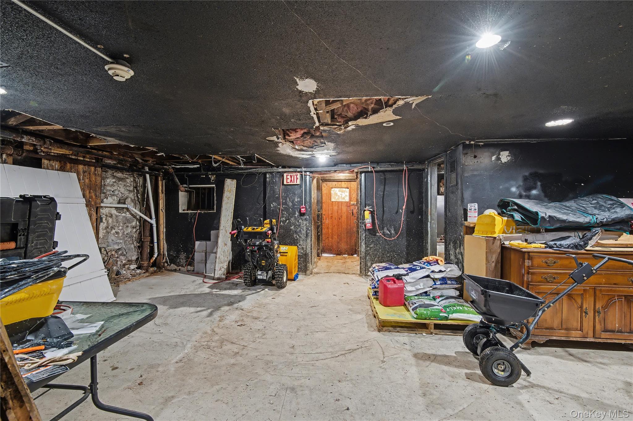 384-386 Broadway Property Photo 21