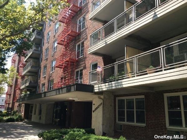 142-05 Roosevelt Avenue 539 Property Photo 11