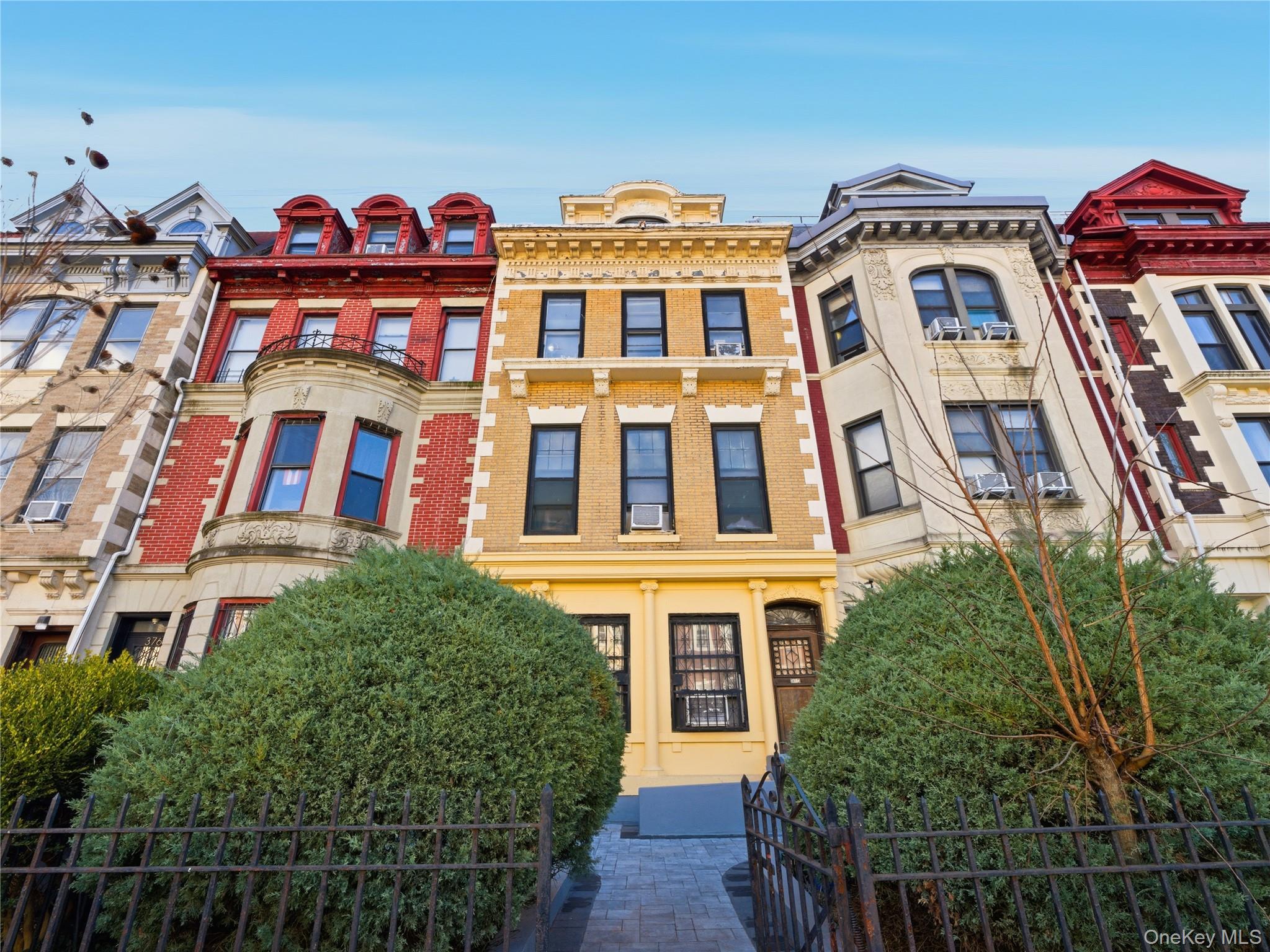 372 Parkside Avenue Property Photo 1
