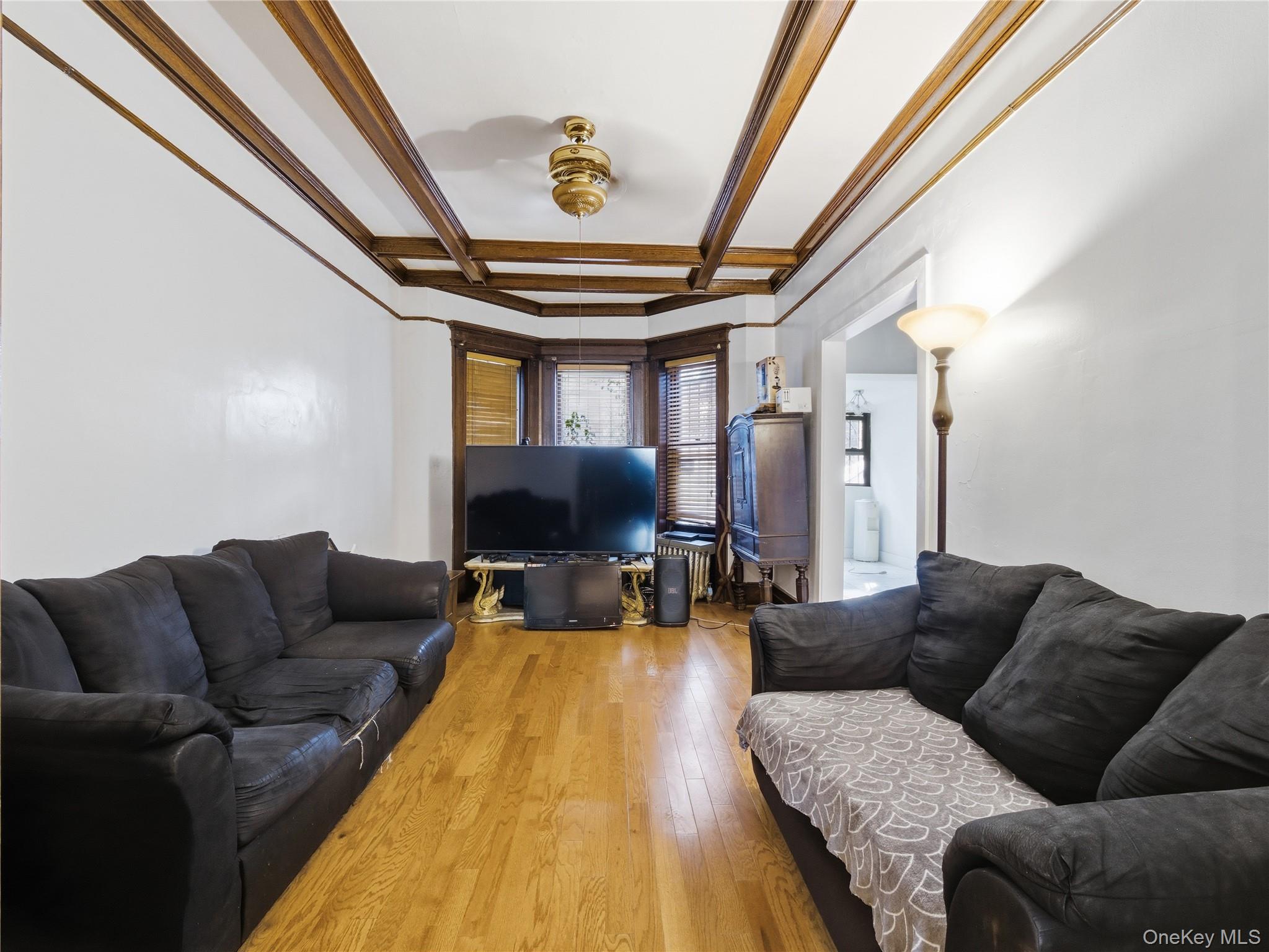 372 Parkside Avenue Property Photo 6