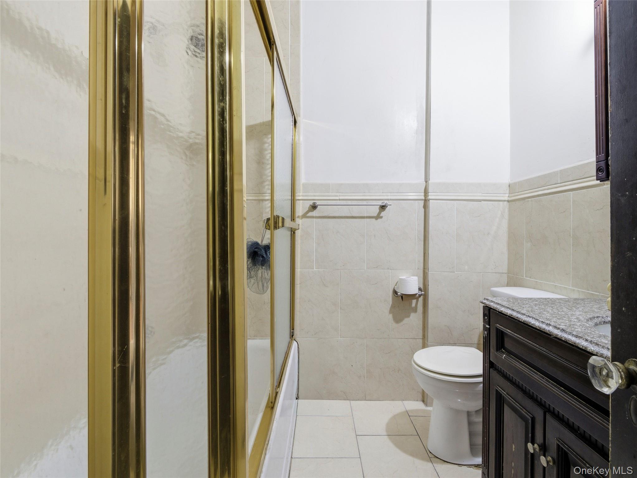 372 Parkside Avenue Property Photo 15