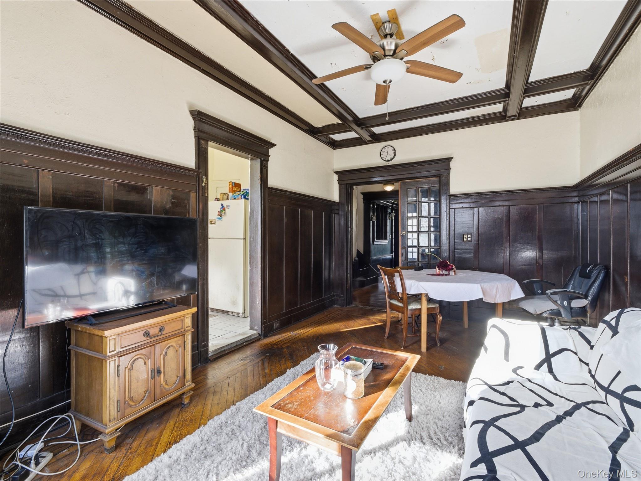 372 Parkside Avenue Property Photo 23