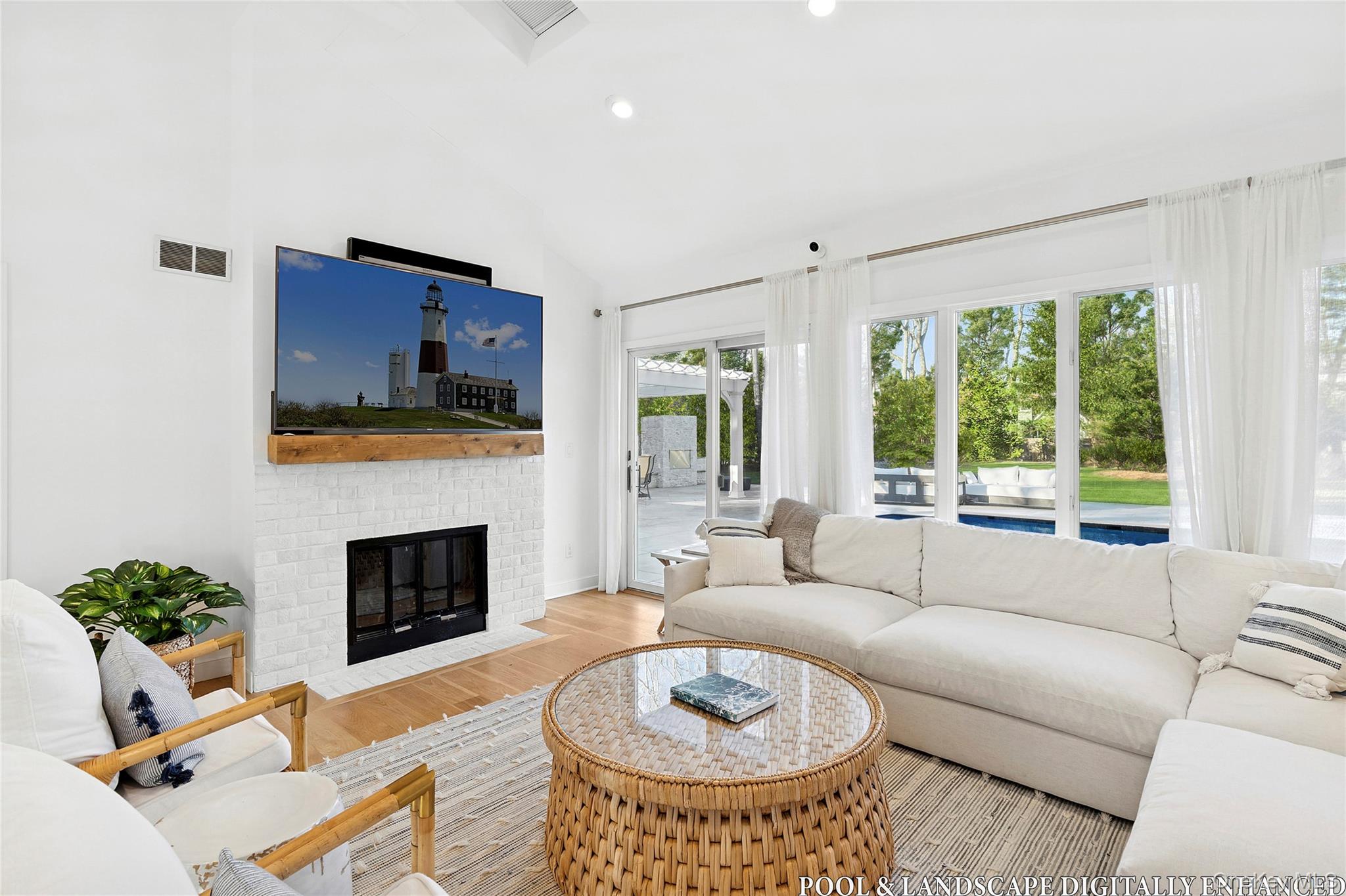 47 Bridle Path Property Photo 8