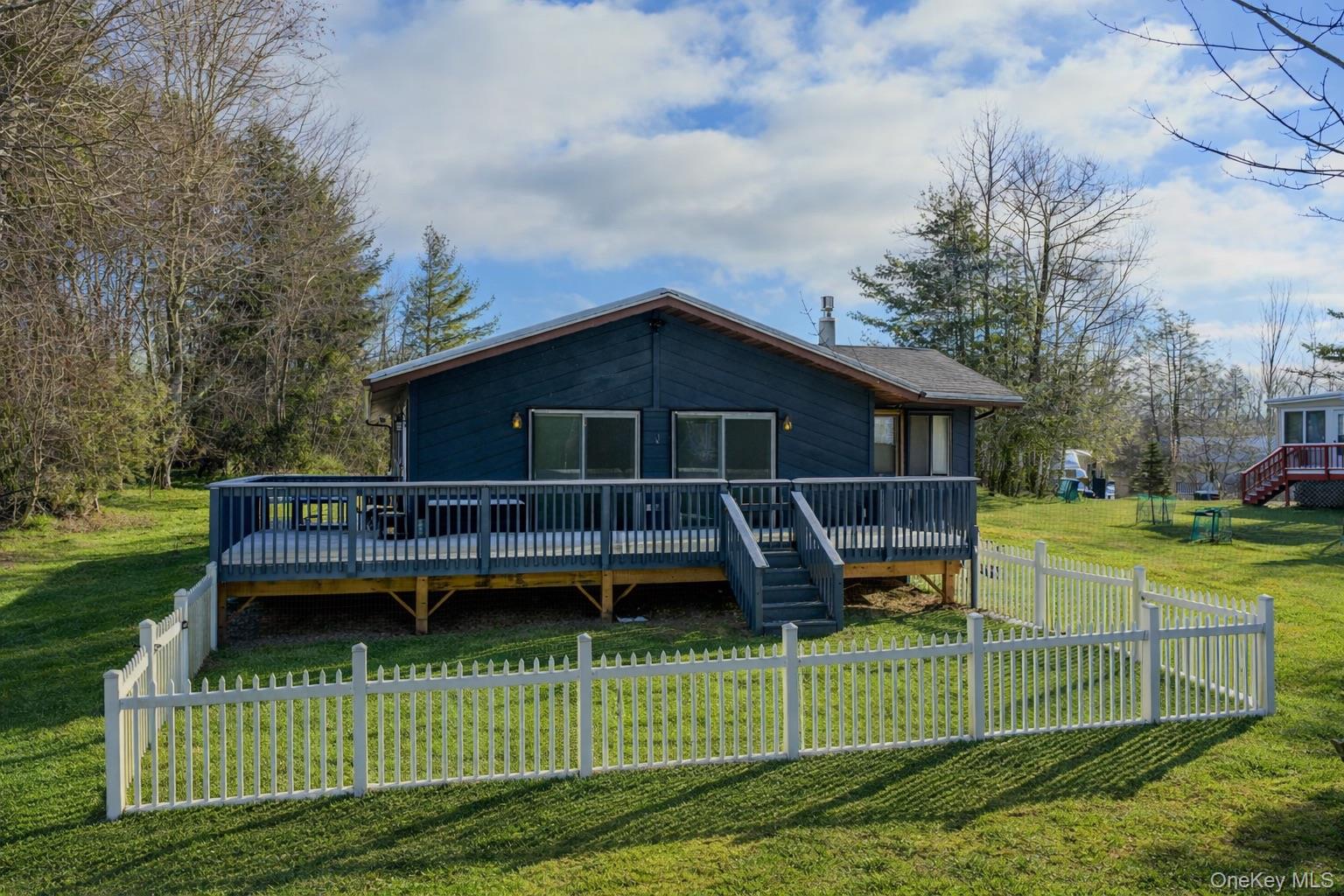 9 Gail Drive Property Photo 1