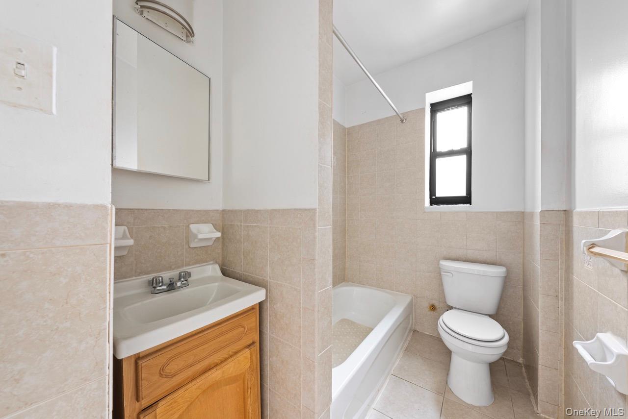 1715 Nelson Avenue 2d Property Photo 9