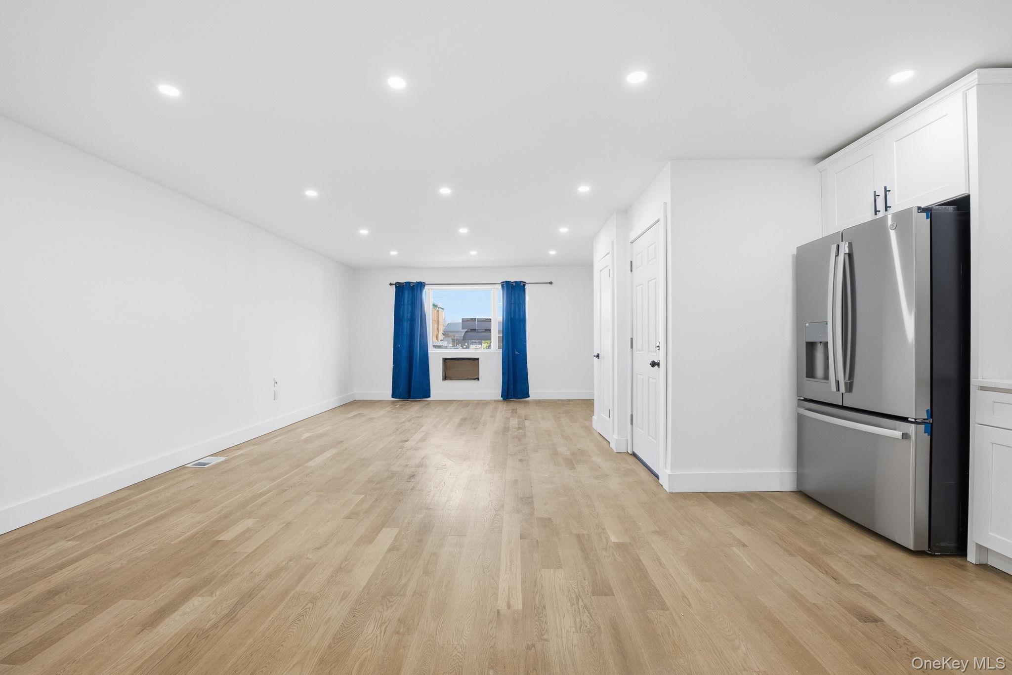 1026 E 96th Street Property Photo 5
