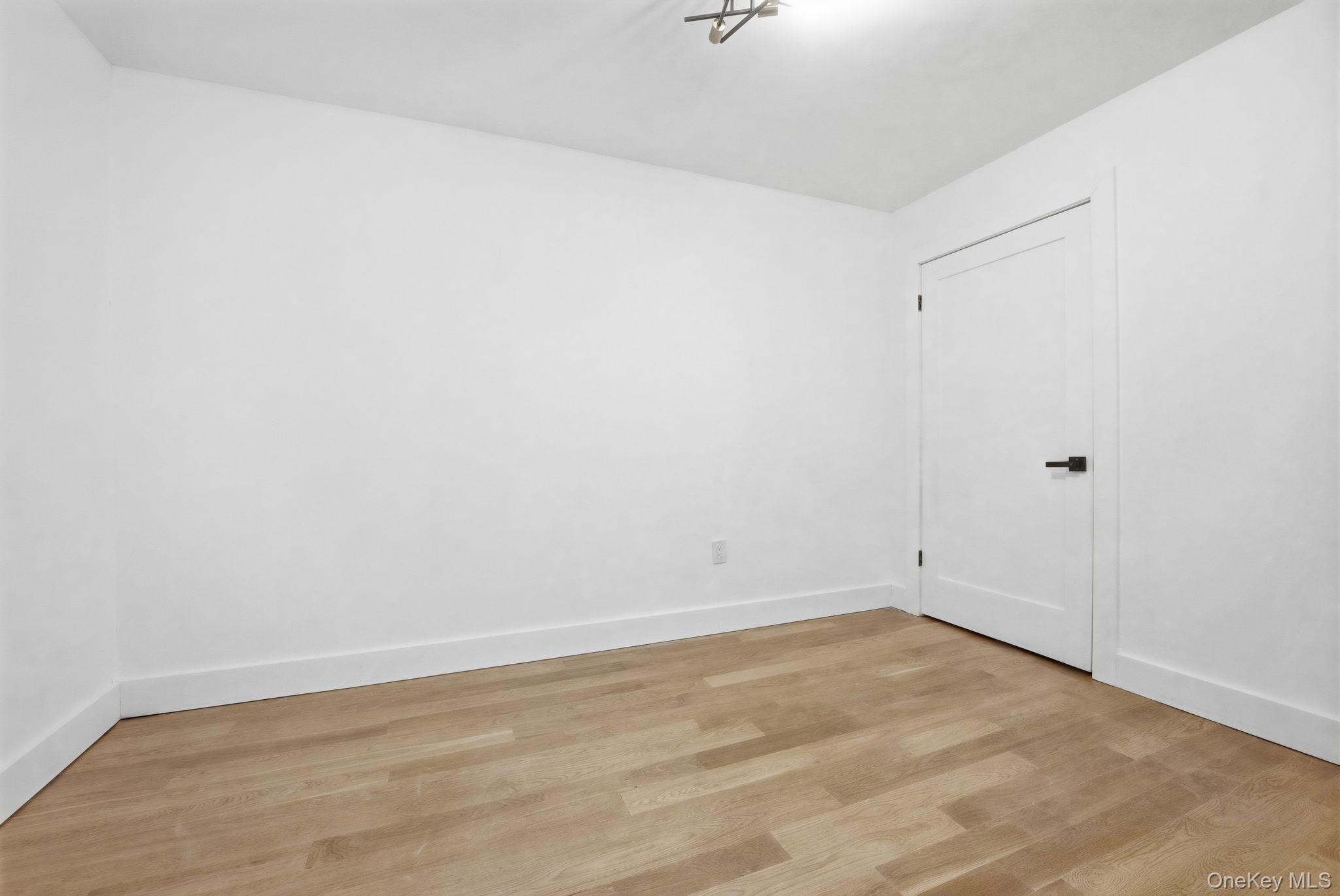 1026 E 96th Street Property Photo 7