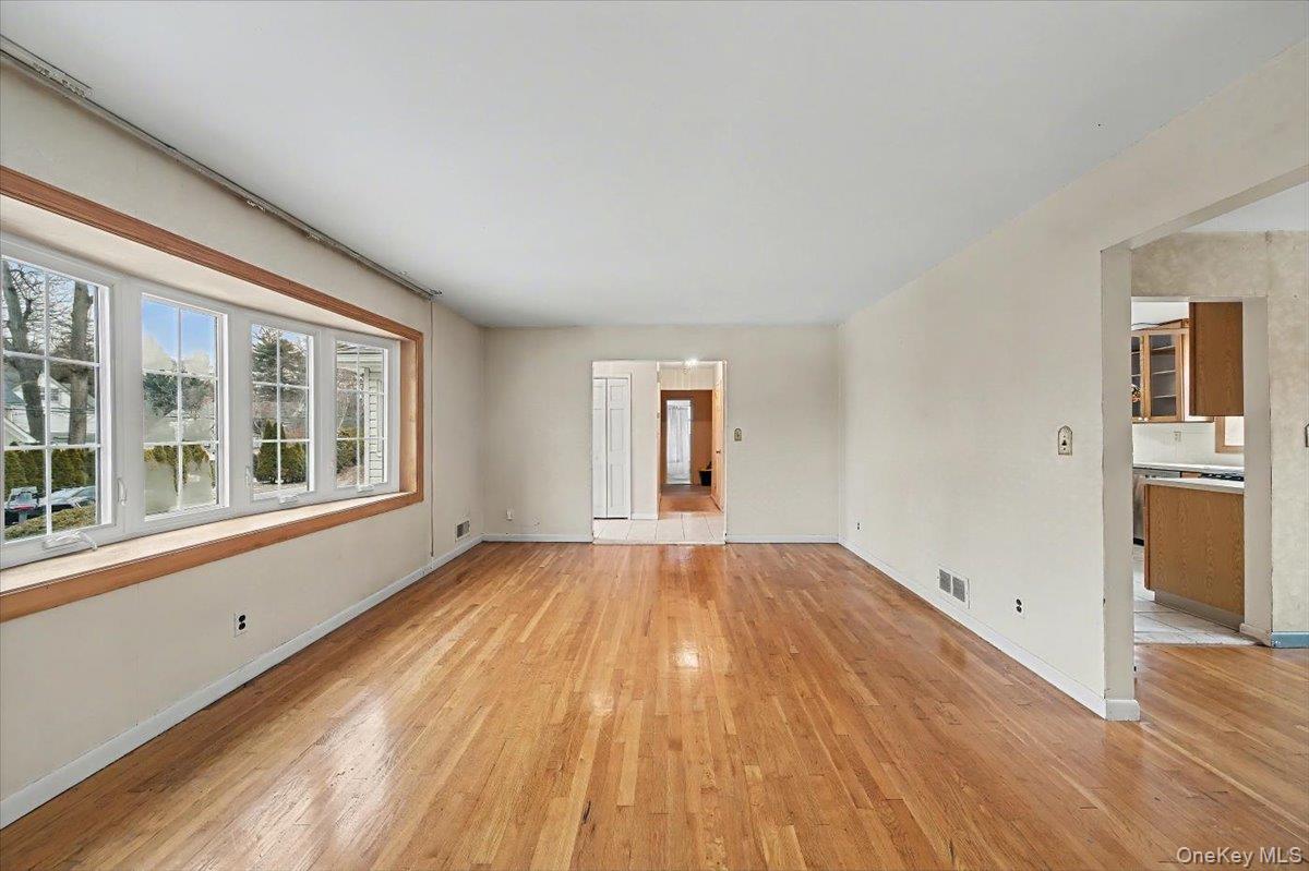 39 Claire Avenue Property Photo 4