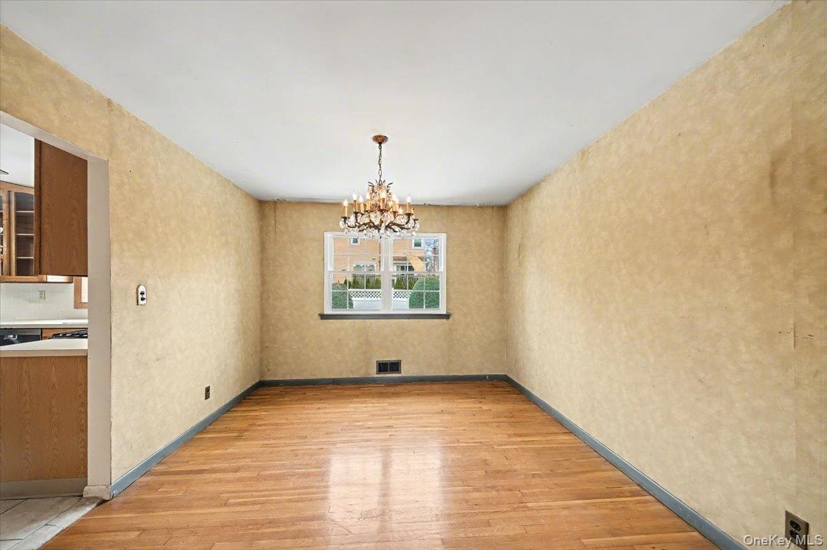 39 Claire Avenue Property Photo 7