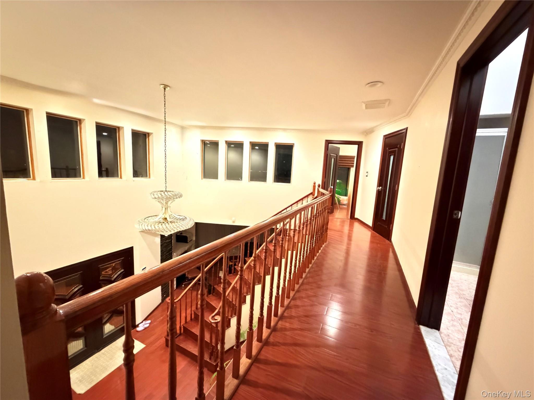 26105 Bridgewater Avenue Property Photo 6