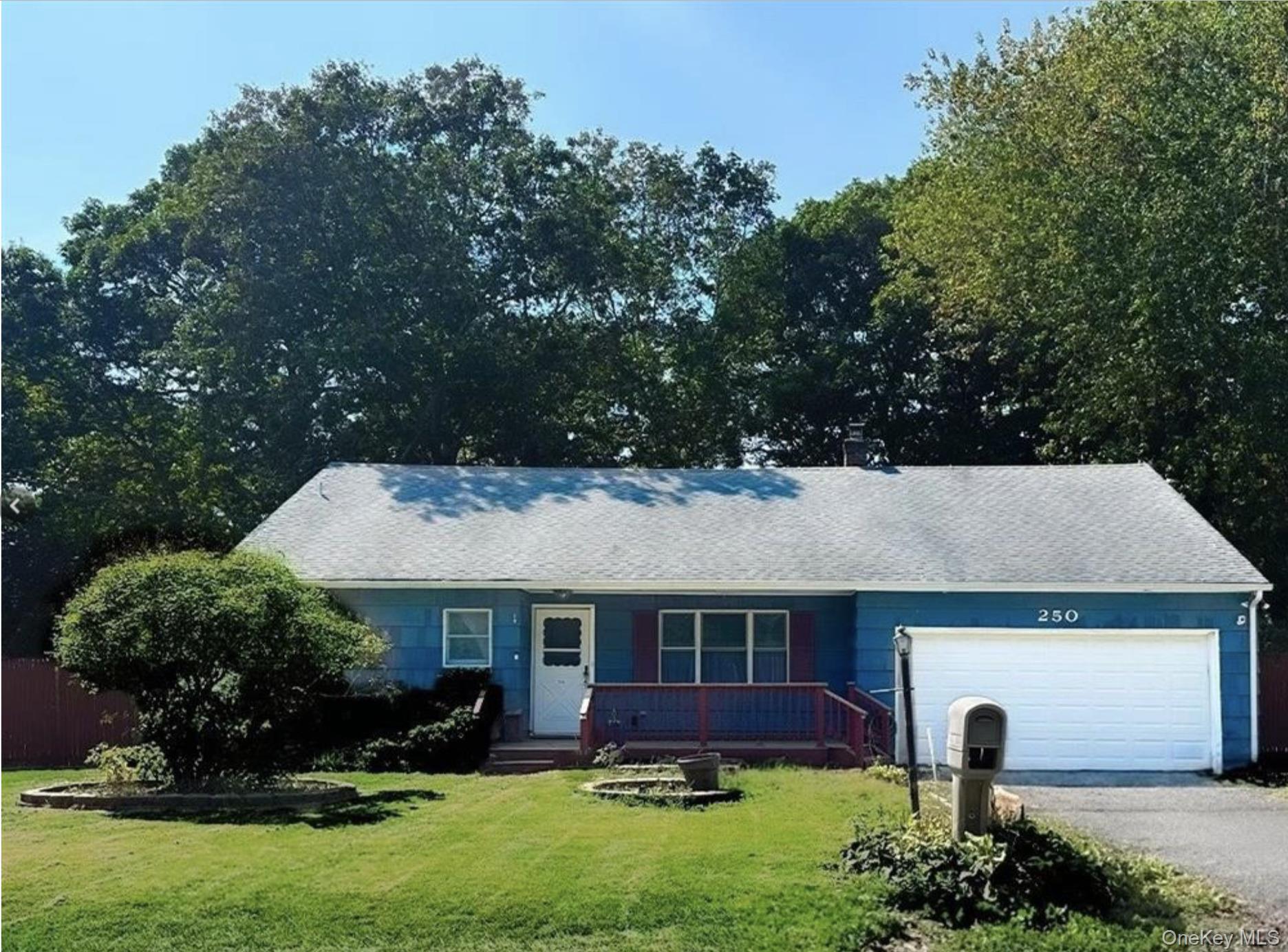 250 Cypress Drive Property Photo 1