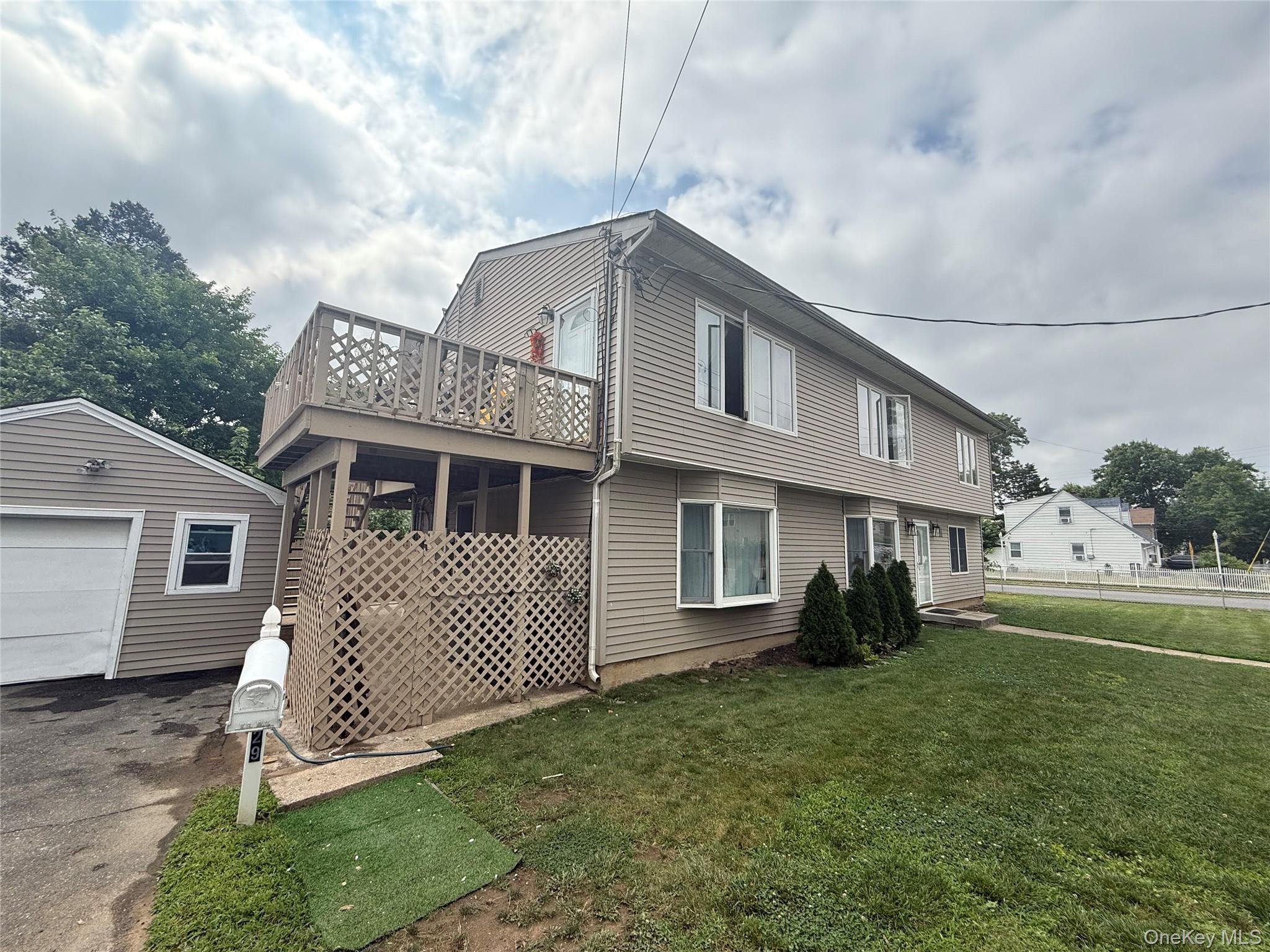 129 Stewart Street Property Photo 2