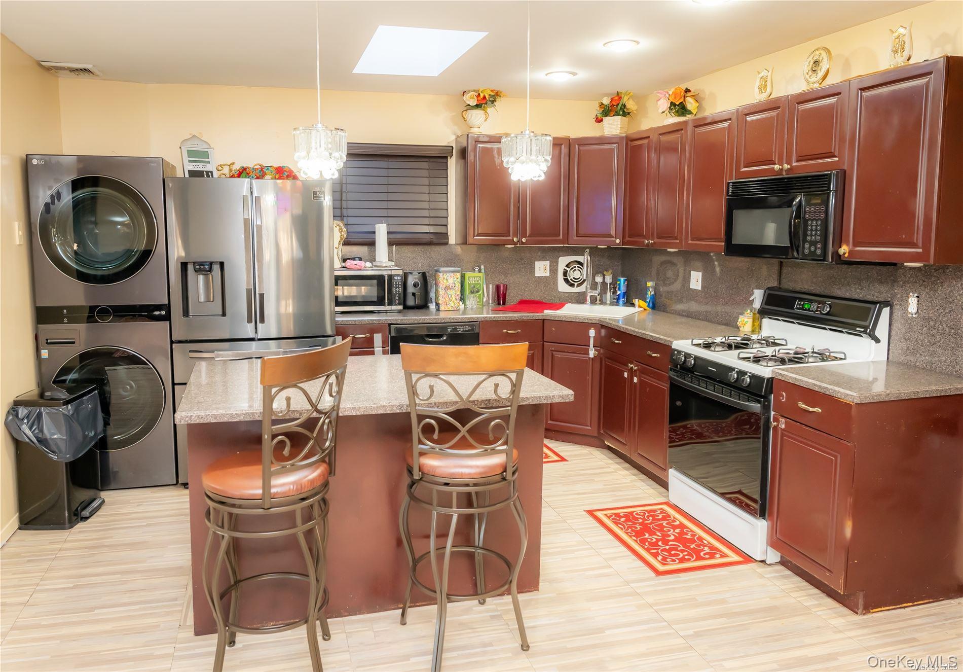 129 Stewart Street Property Photo 10
