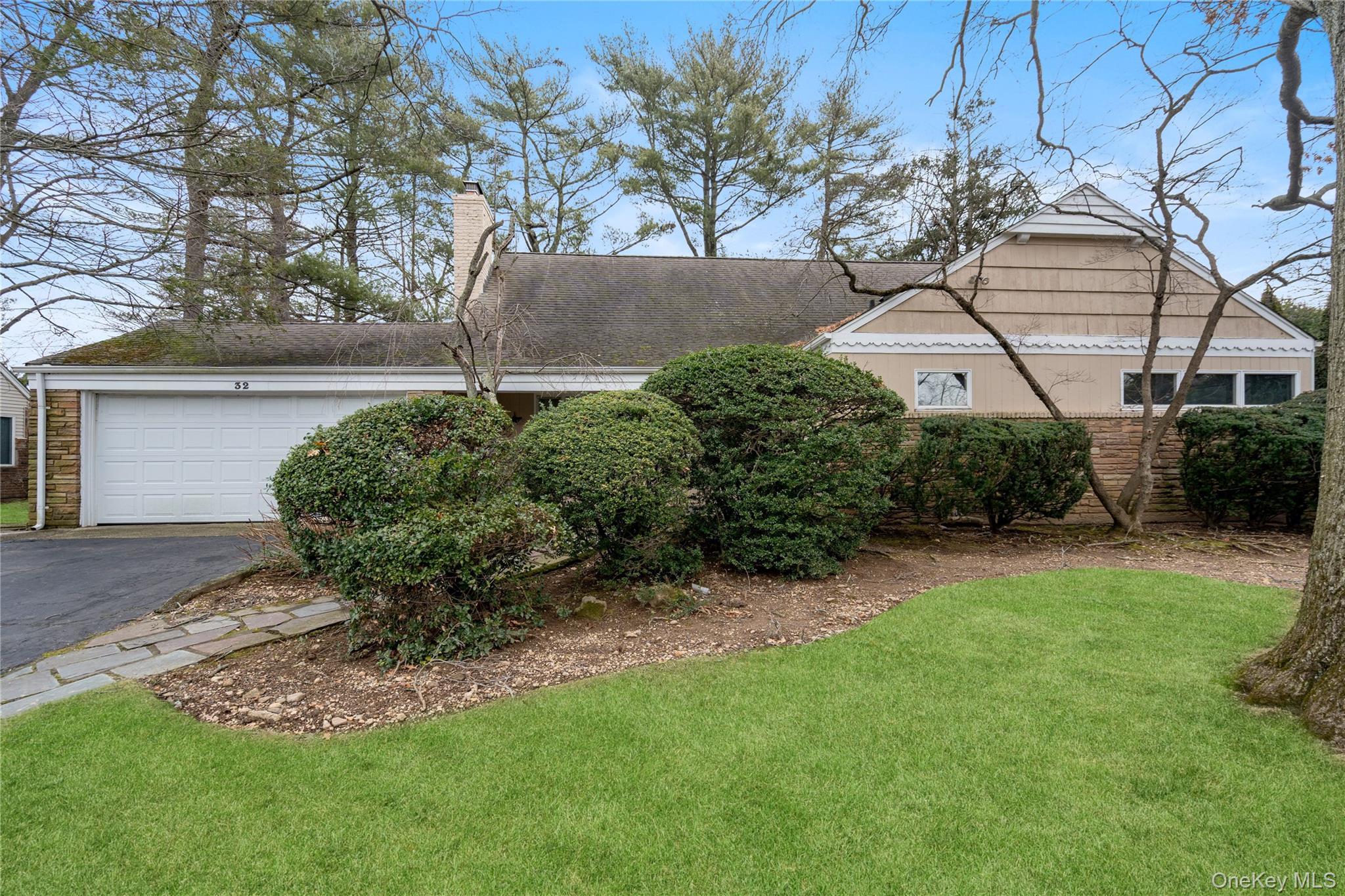32 Arbor Road Property Photo 1