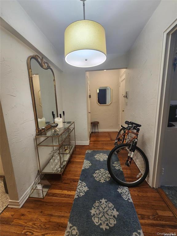 120-10 85 Avenue 2j Property Photo 2