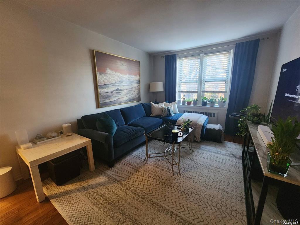 120-10 85 Avenue 2j Property Photo 5